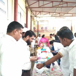 Free-Diabetes-Checkup-&-Blood-Group-Camp-At-Shivaji-Nagar-govandi